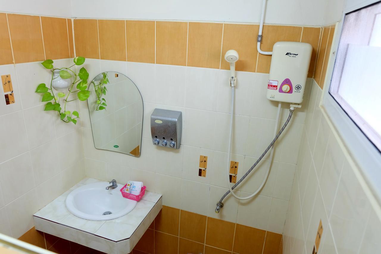 Siam House Interplace Lopburi Bagian luar foto