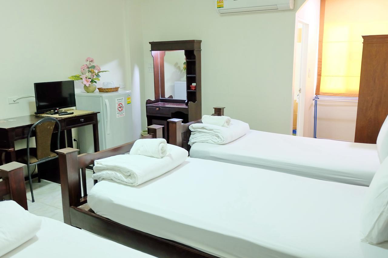 Siam House Interplace Lopburi Bagian luar foto